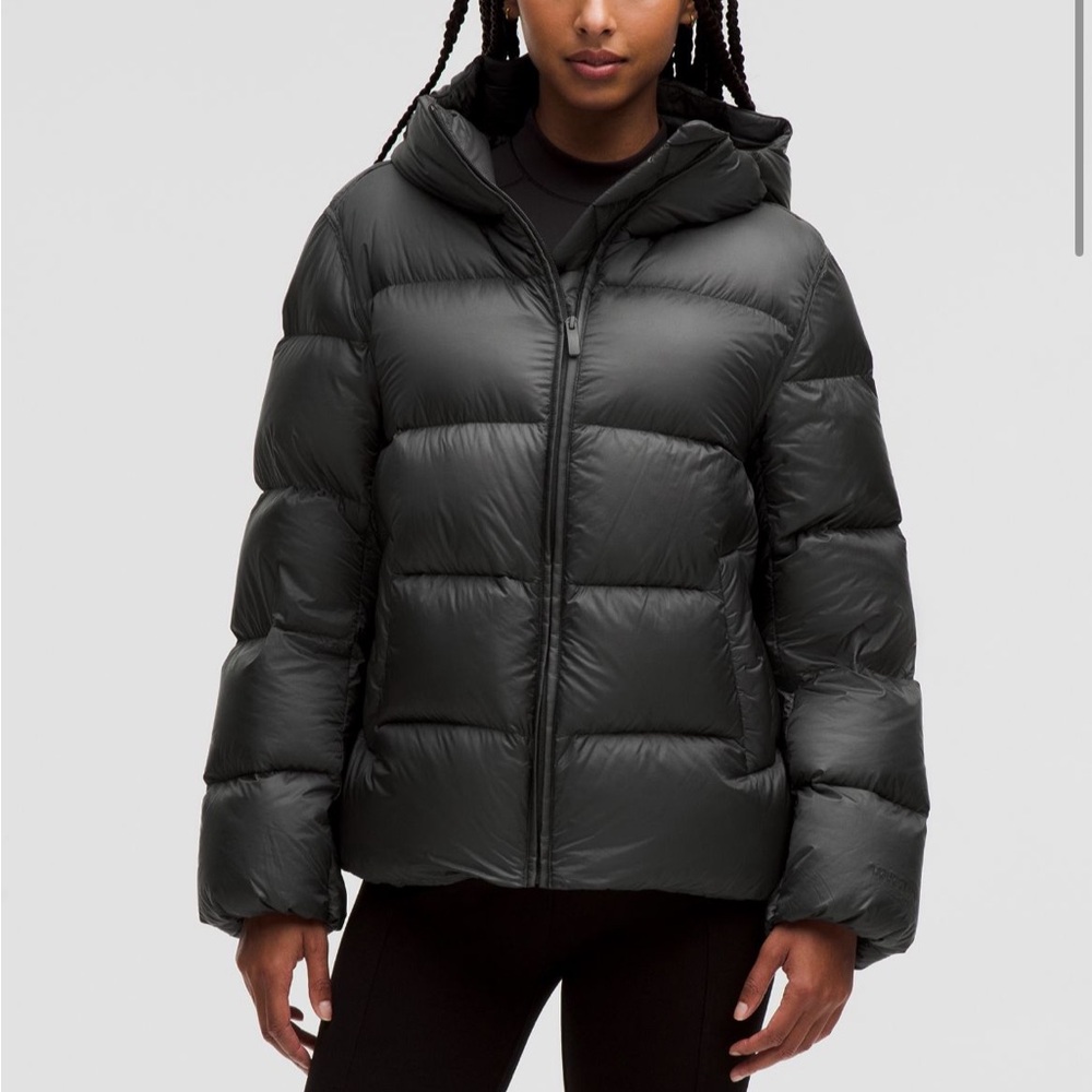 Lululemon featherweight down jacket
